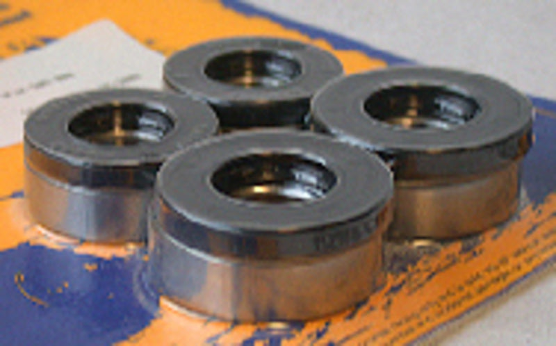 PIVOT WORKS Front Wheel Bearings And Seals Kit
