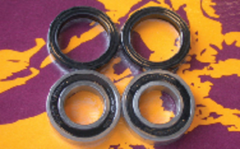 PIVOT WORKS Front Wheel Bearings And Seals Kit