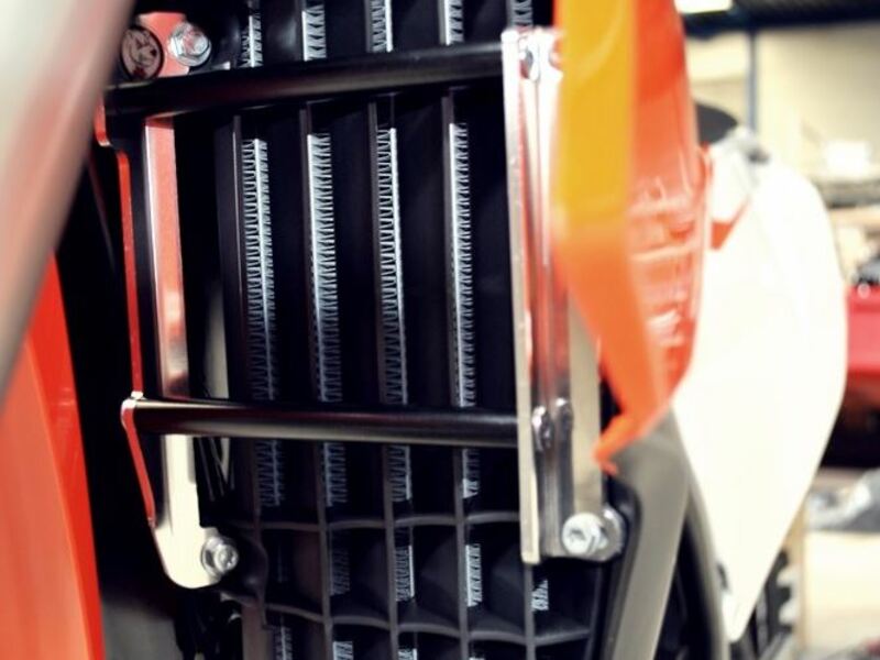 AXP Aluminium Radiator guard - KTM/Husqvarna