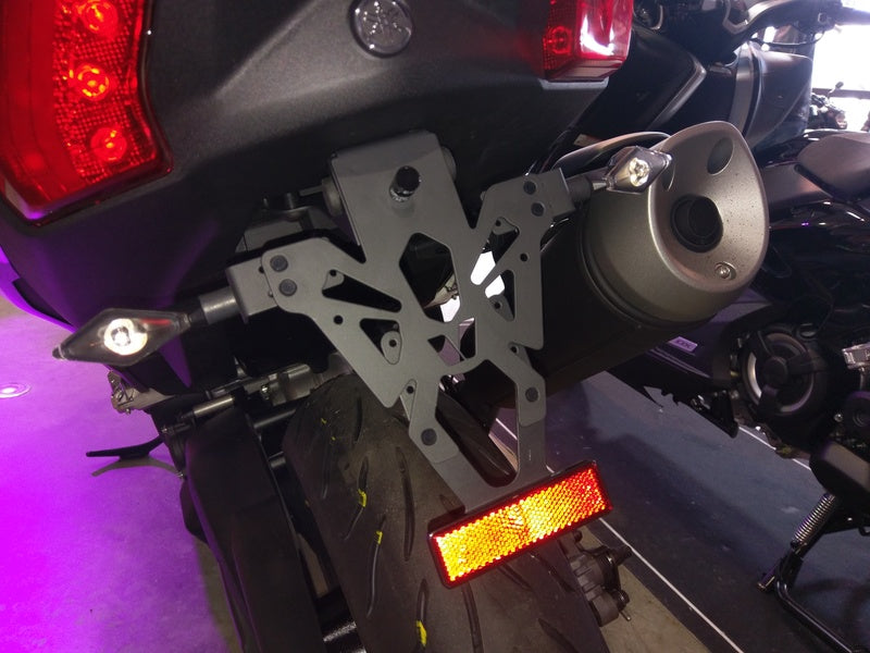 V PARTS License Plate Holder Black Yamaha T-Max 530