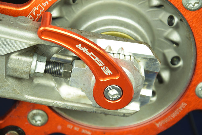 SCAR Rear Axle Pull Orange