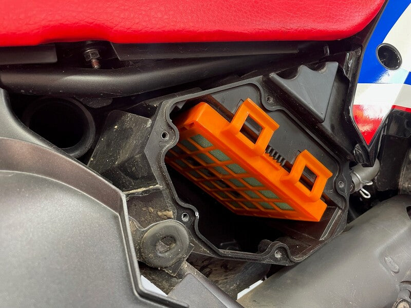 TWIN AIR Pre-Oiled Air Filter + Inner Cage - 150609P