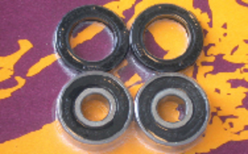PIVOT WORKS Front Wheel Bearings And Seals Kit