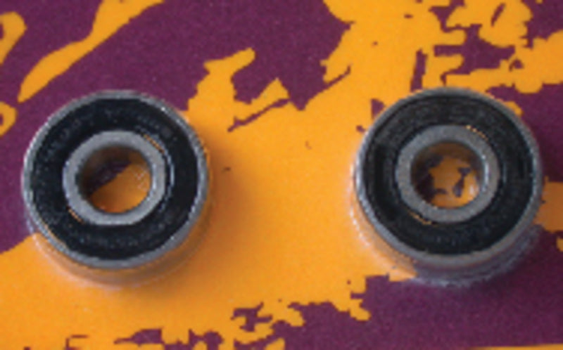 PIVOT WORKS Front Wheel Bearings And Seals Kit