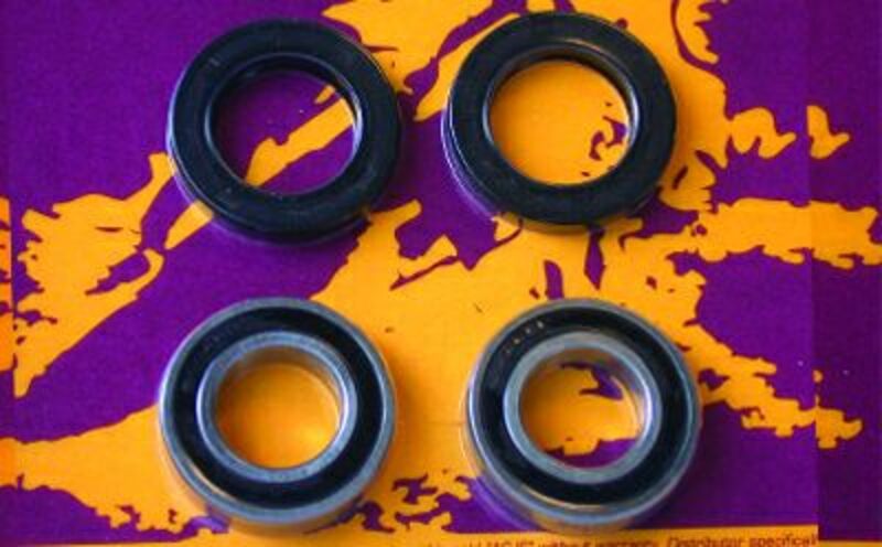 PIVOT WORKS Front Wheel Bearings And Seals Kit