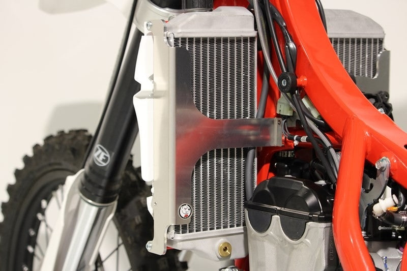 AXP Aluminium Radiator guard - Beta RR