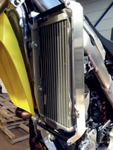 AXP Aluminium Radiator guard - Suzuki RM-Z250