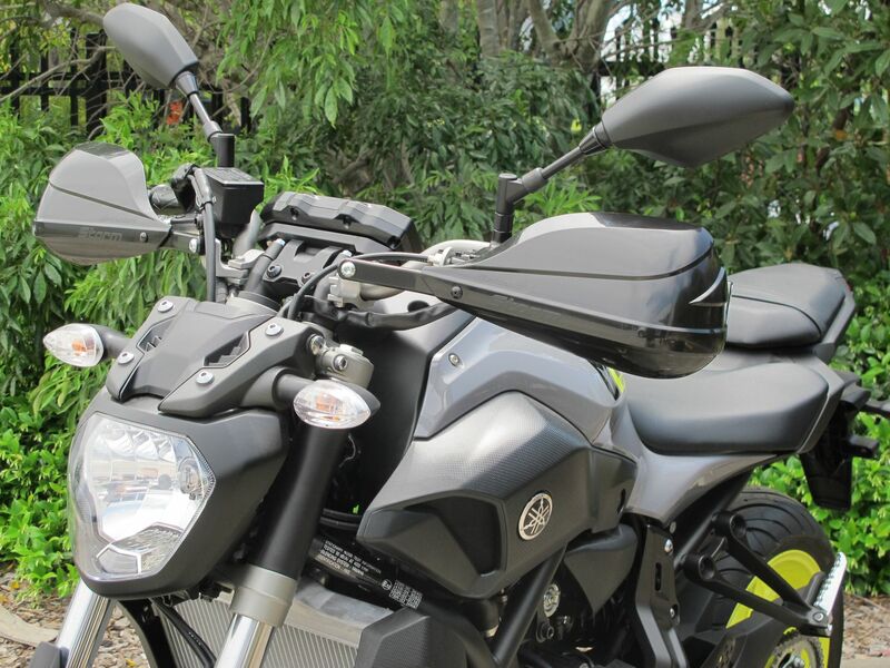 BARKBUSTERS Hardware Kit Two Point Mount Black Yamaha