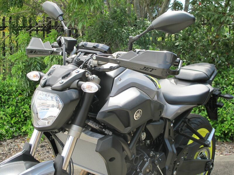 BARKBUSTERS Hardware Kit Two Point Mount Black Yamaha