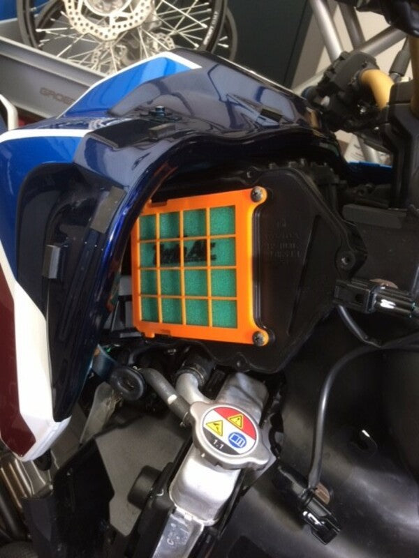 TWIN AIR Pre-Oiled Air Filter + Inner Cage - 150608P
