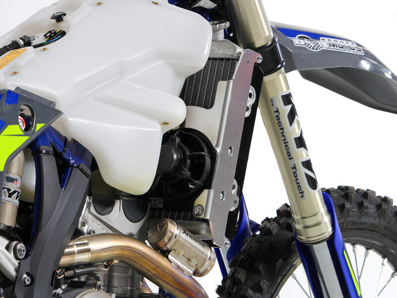 AXP Radiator Guard