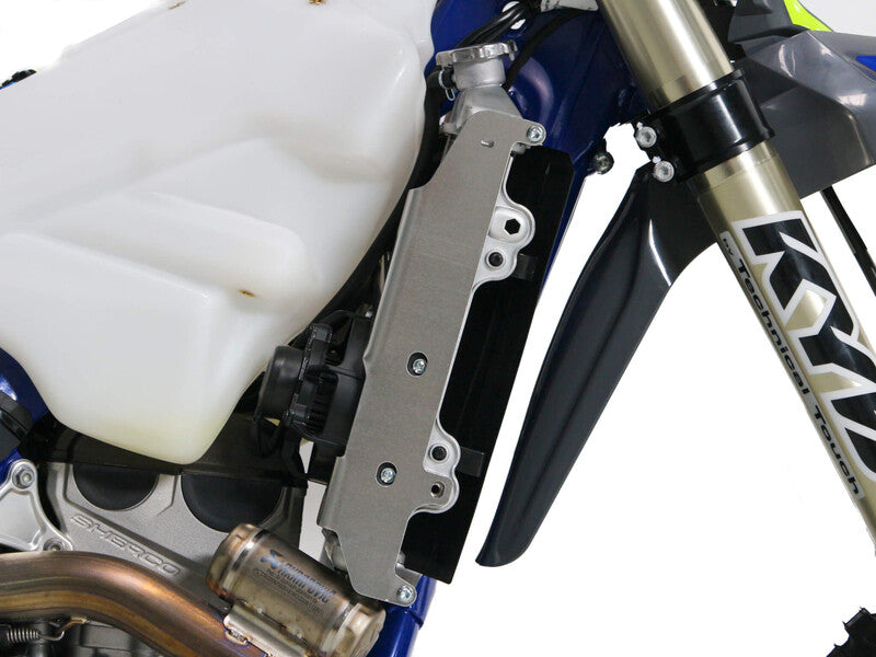 AXP Radiator Guard